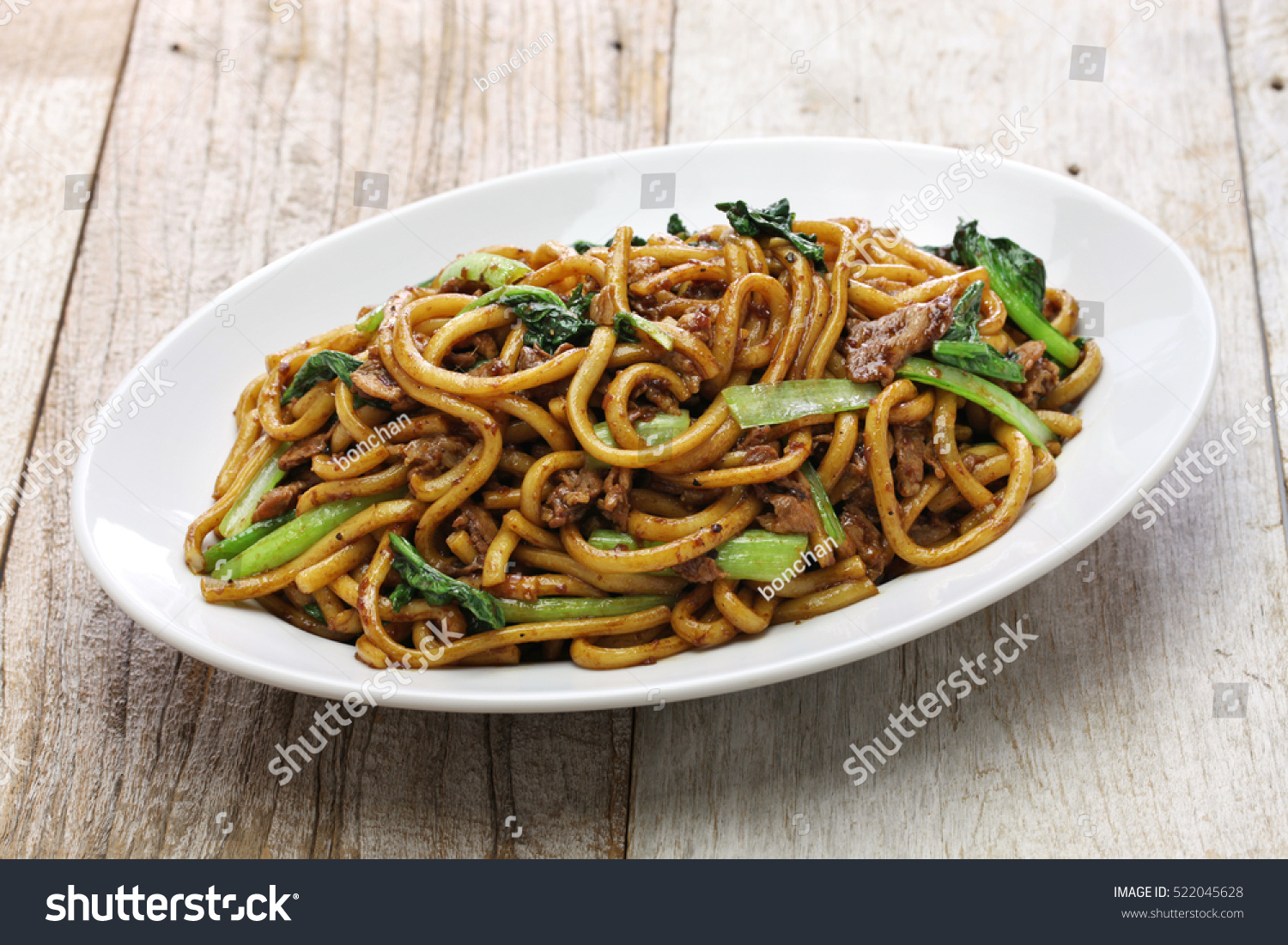 Shanghai Fried Noodle Shanghai Chow Mein Stock Photo (Edit Now) 522045628