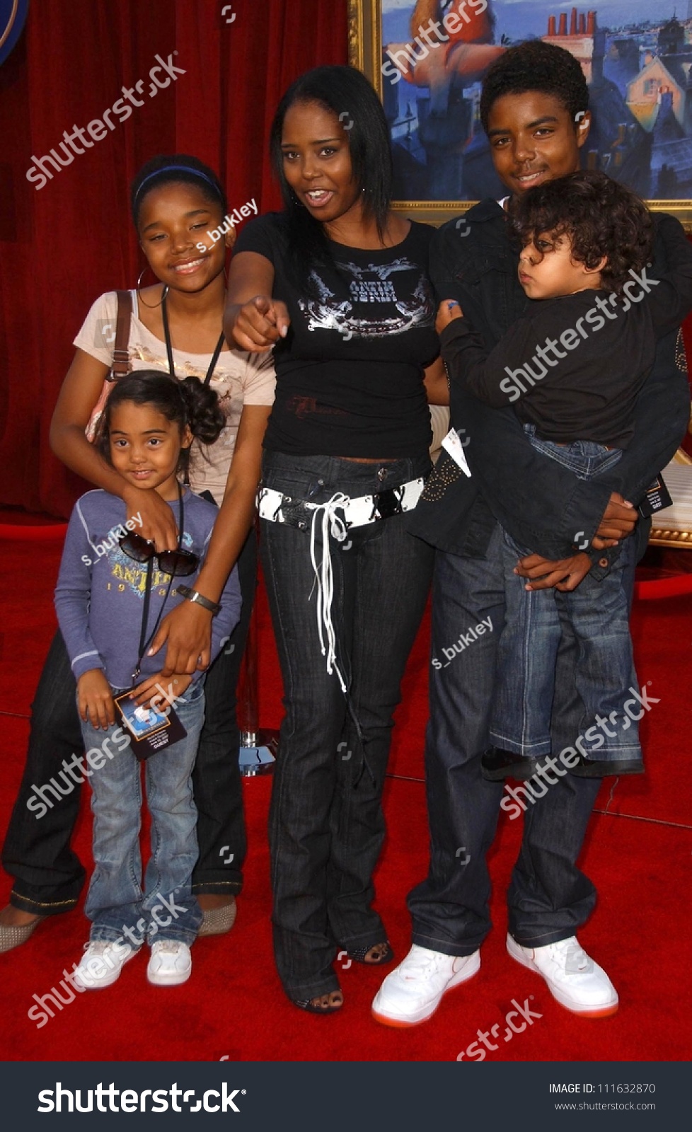 Shar Jackson Family World Premiere Ratatouille Stock Photo 111632870 ...