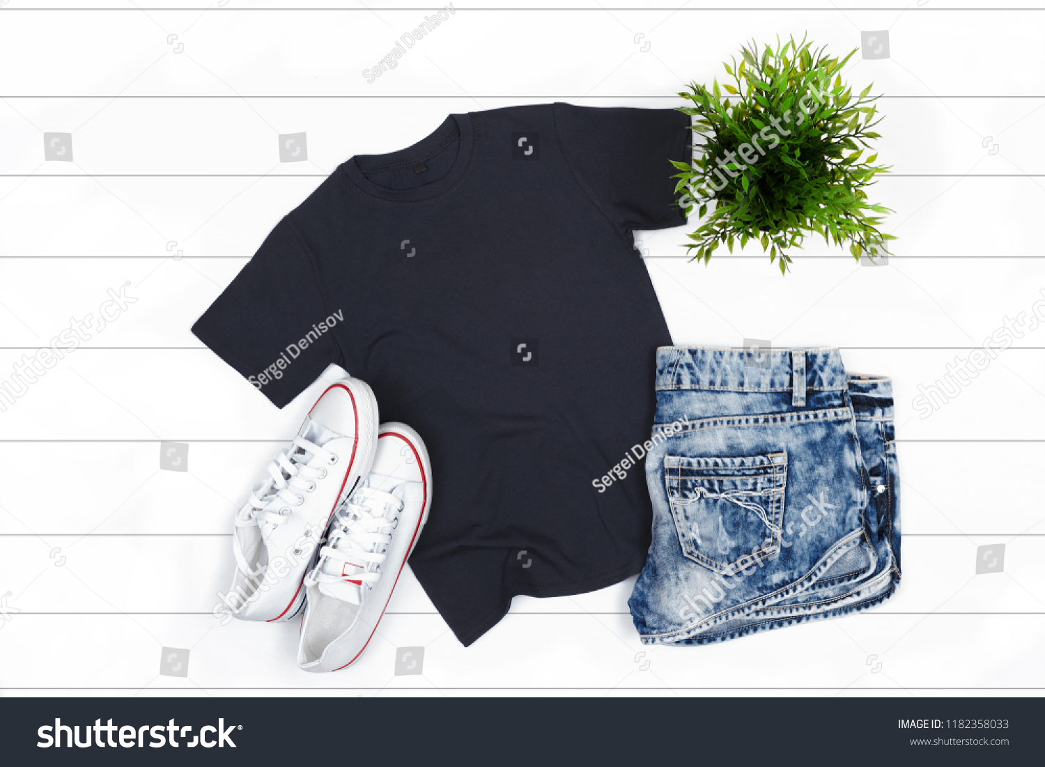 45,493 Apparel display Images, Stock Photos & Vectors | Shutterstock