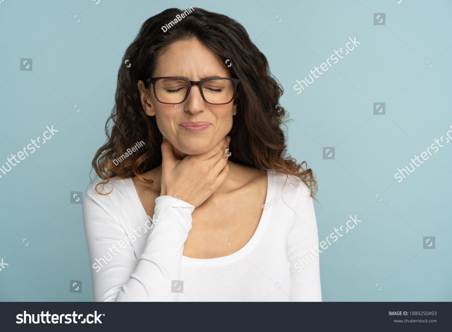 4-828-pain-when-swallowing-images-stock-photos-vectors-shutterstock