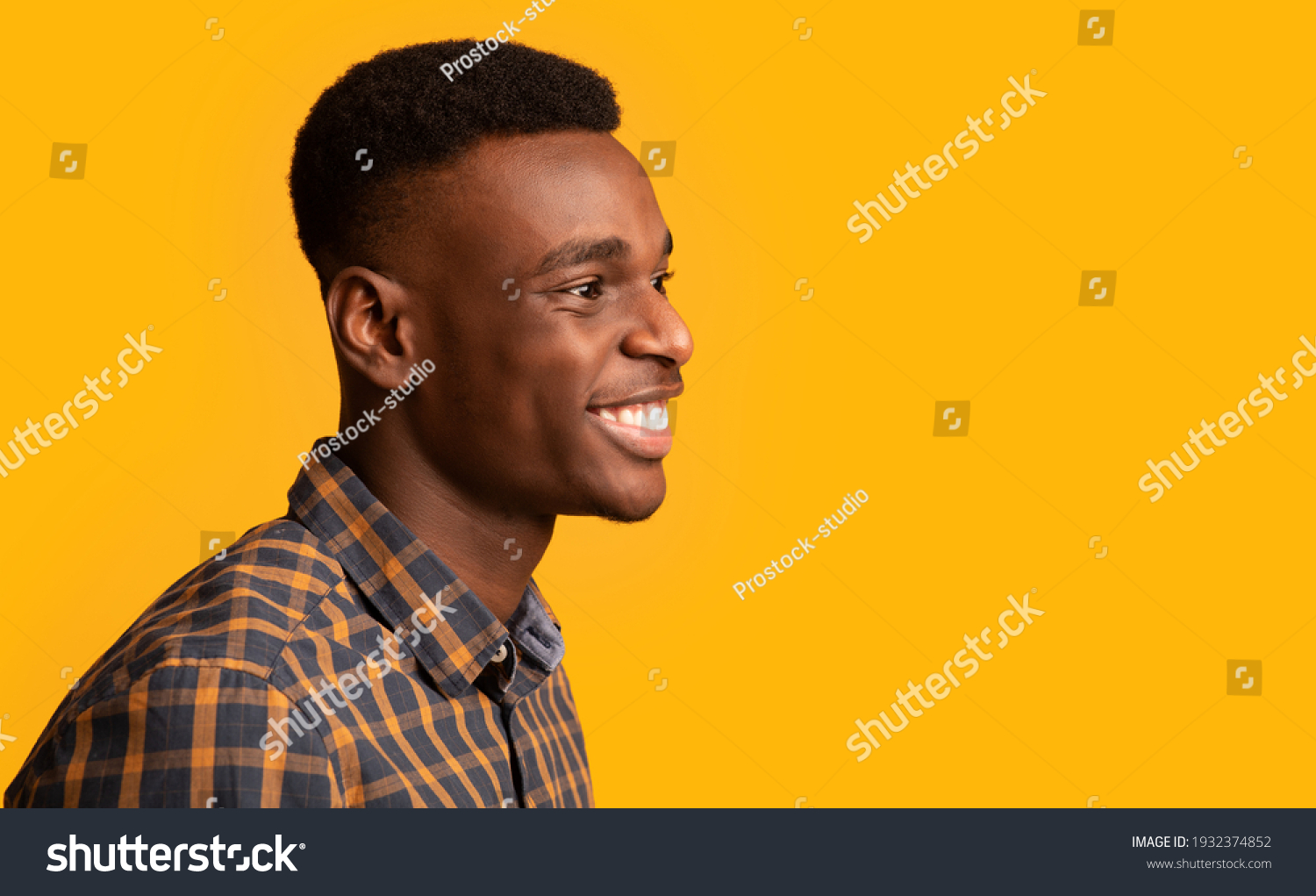 16,078 African American Man Side View Images, Stock Photos & Vectors 