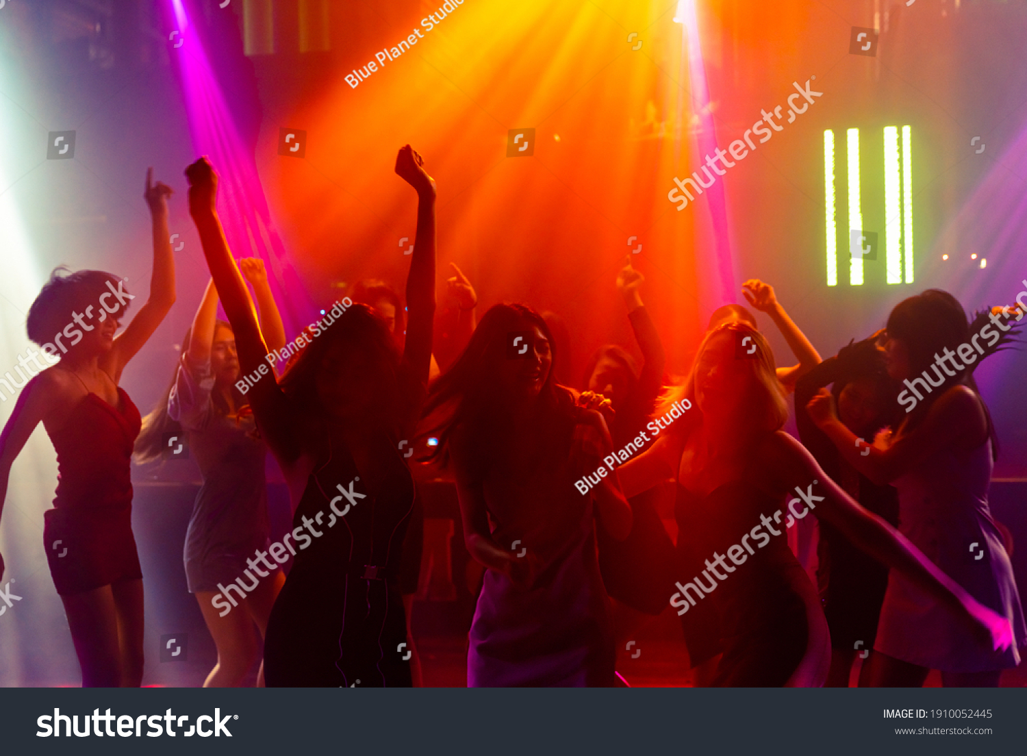 16,967 Concert drinks Images, Stock Photos & Vectors | Shutterstock