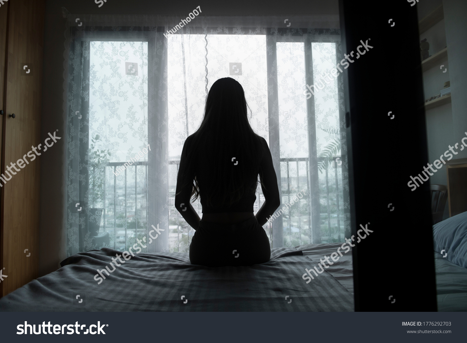 66,054 Girl silhouette back Images, Stock Photos & Vectors | Shutterstock