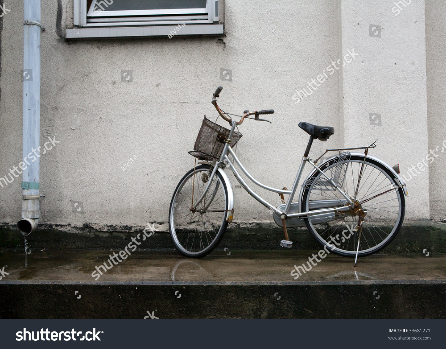 silver bike basket