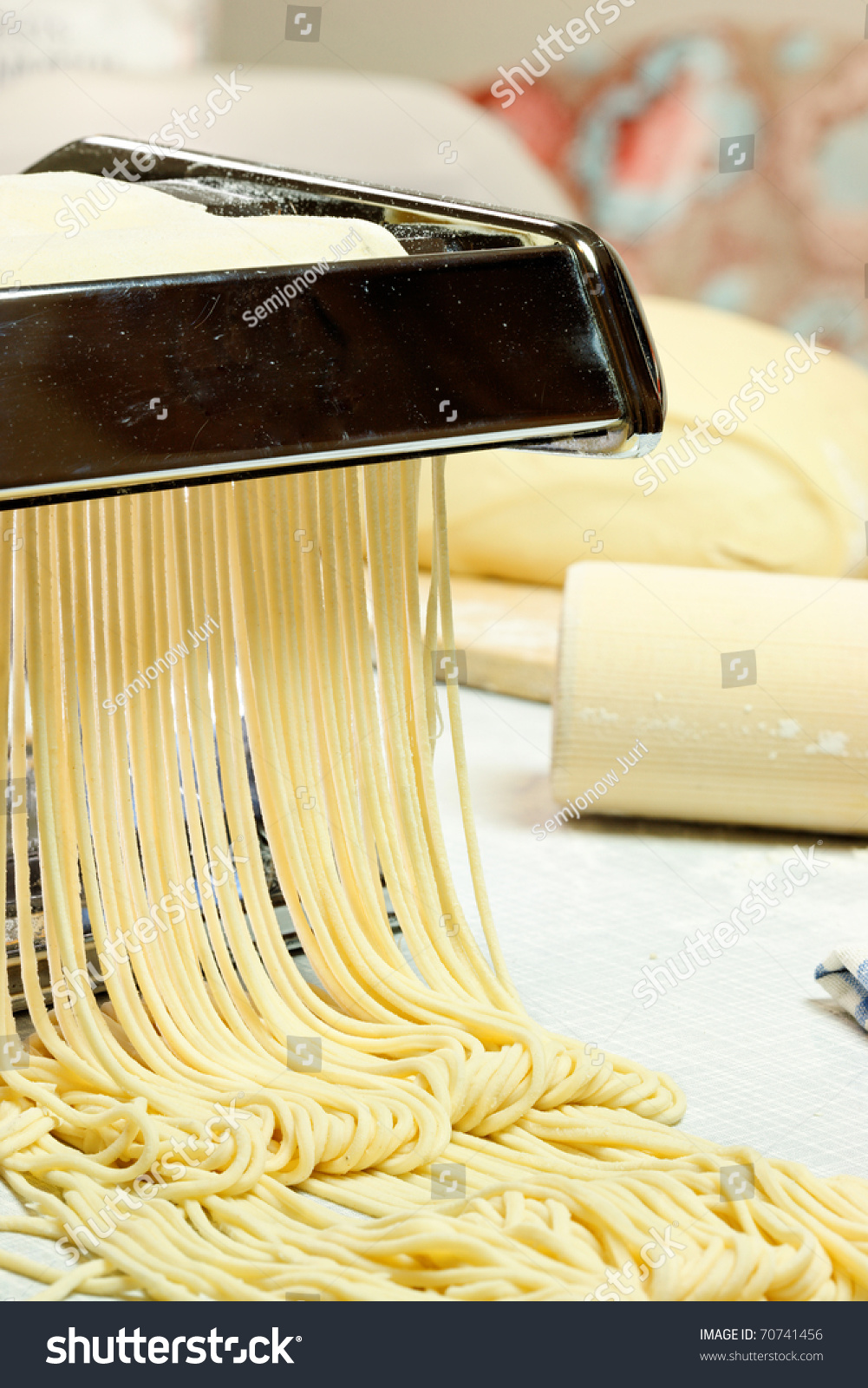 simple pasta machine