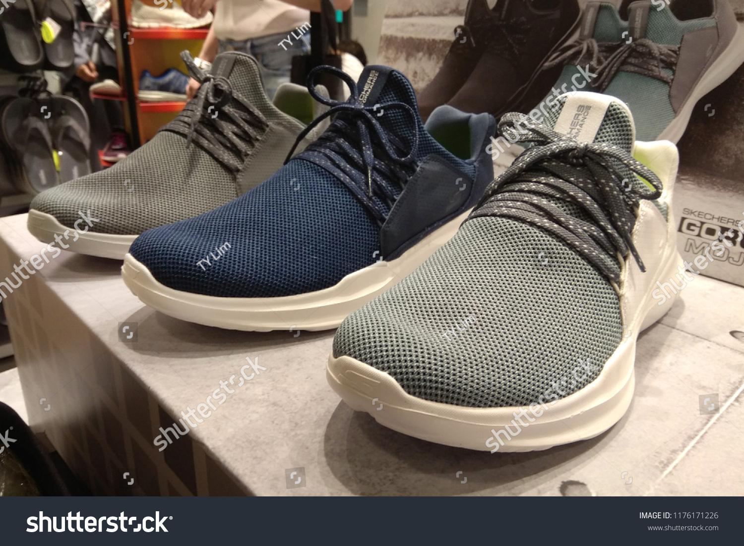 sketchers bugis