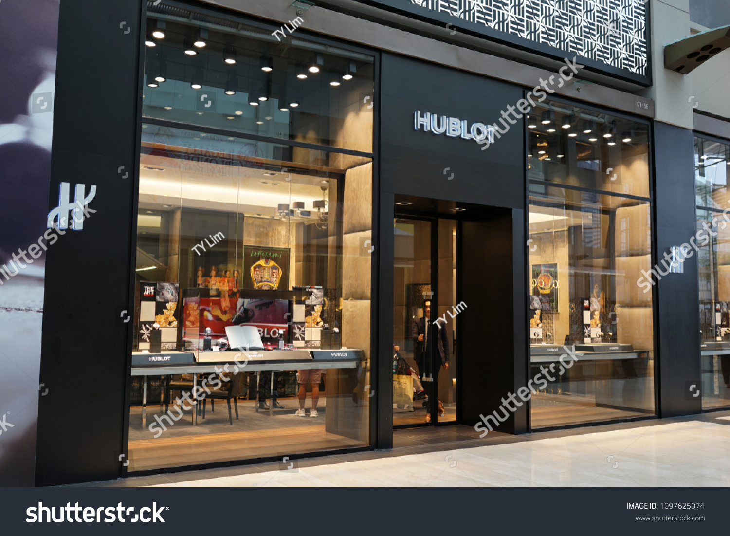 Singapore Apr 21 18 Hublot Store Stock Photo Edit Now