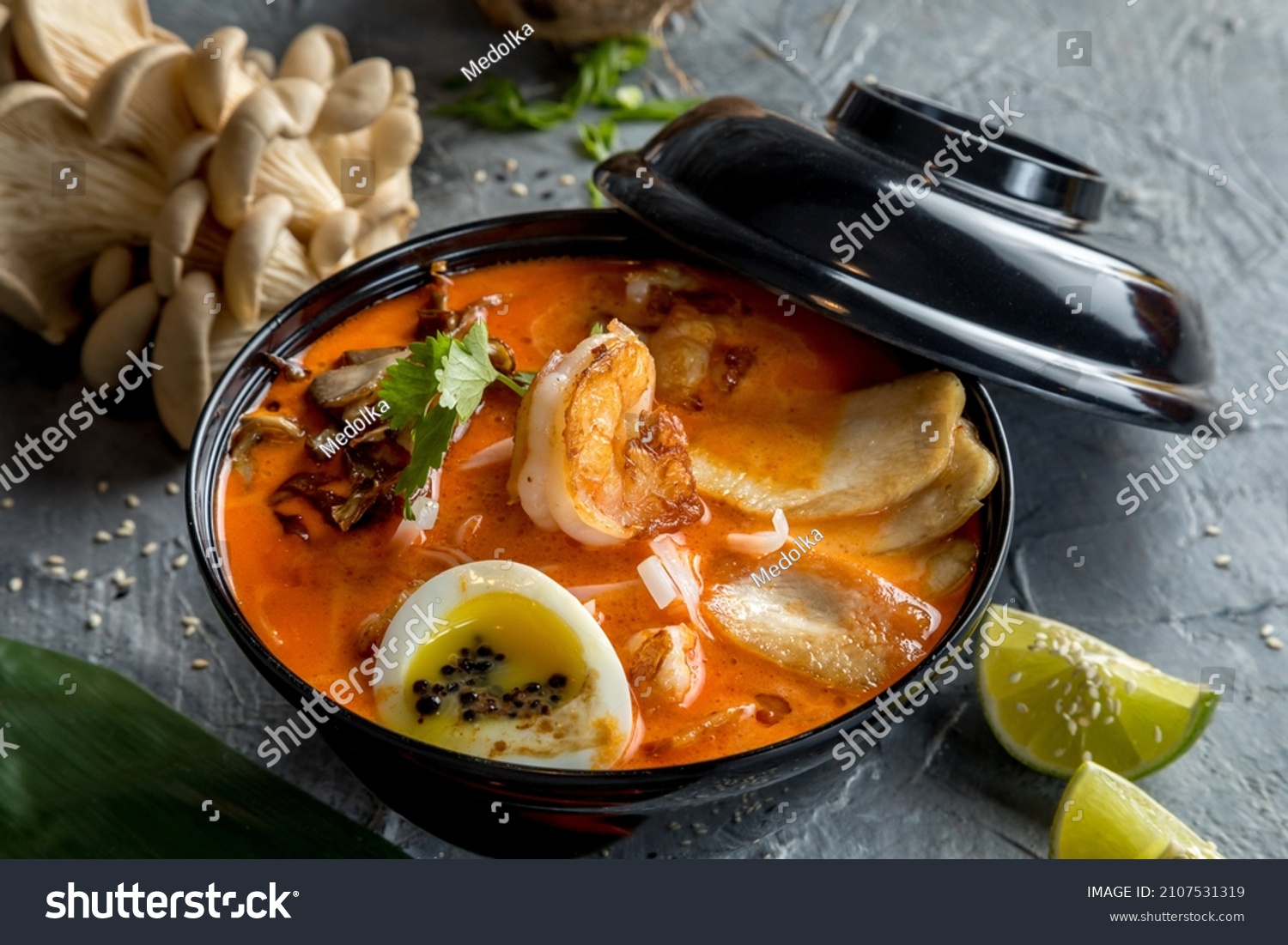 Singapore Laxa Spicy Coconut Milkbased Laksa Stock Photo 2107531319 ...