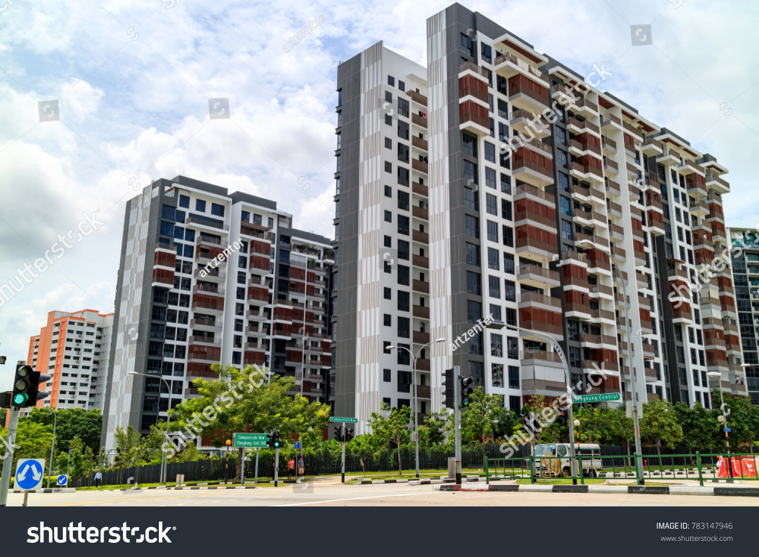 728 Singapore Housing Development Board Gambar, Foto Stok & Vektor ...