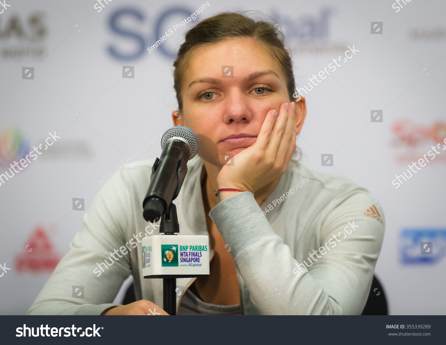 simona halep world Senior