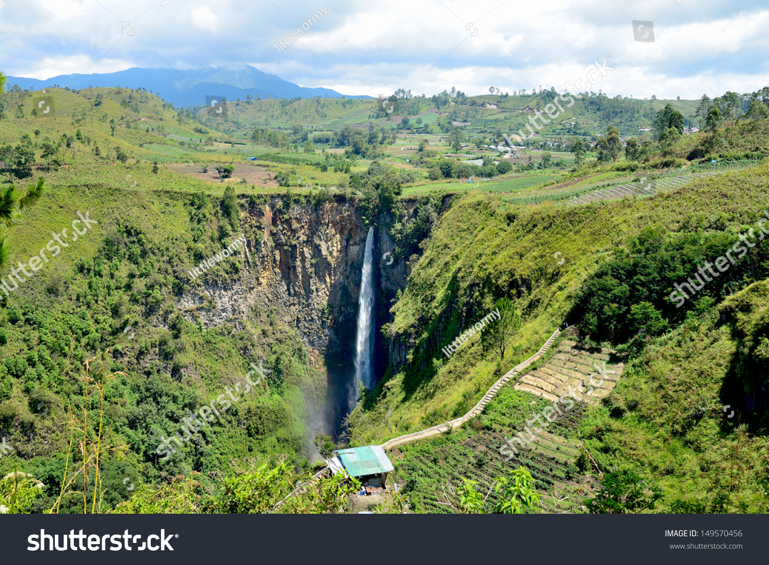 Sipiso Piso Waterfall On North Side Stock Photo 149570456 