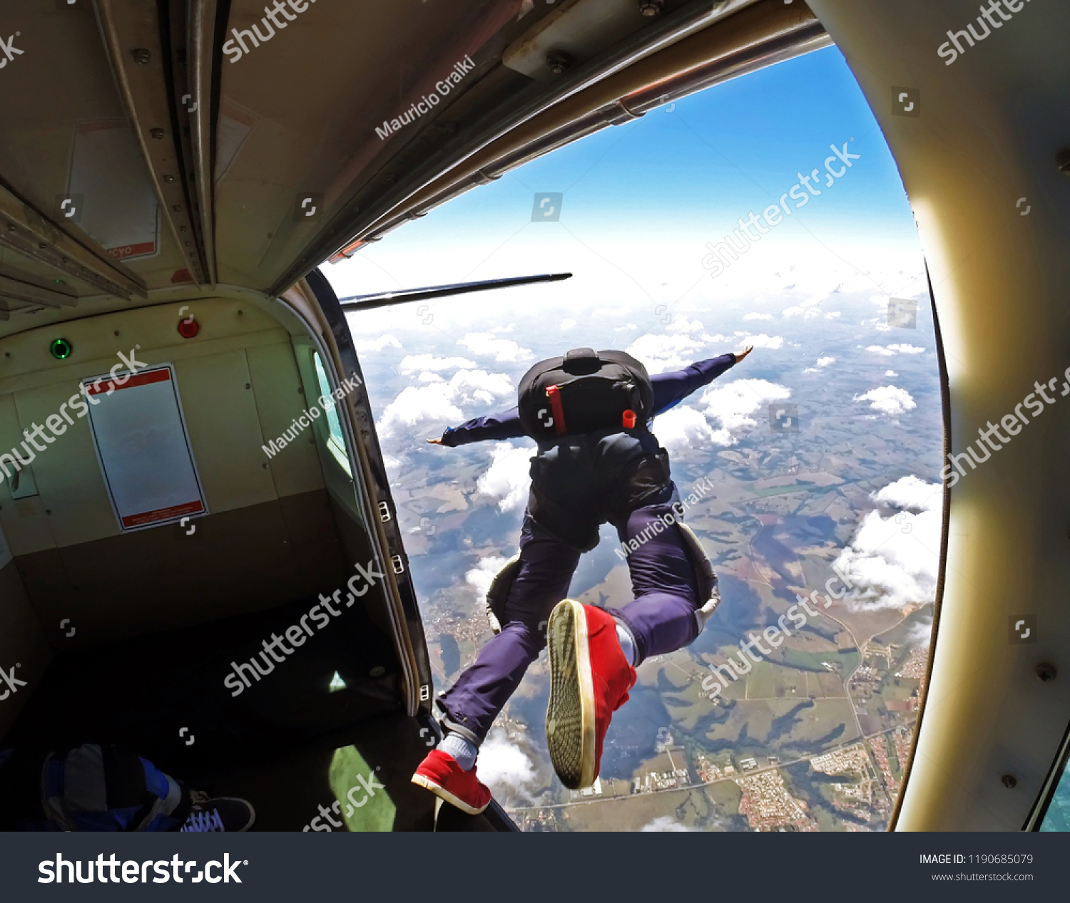 Skydivers Images, Stock Photos & Vectors | Shutterstock