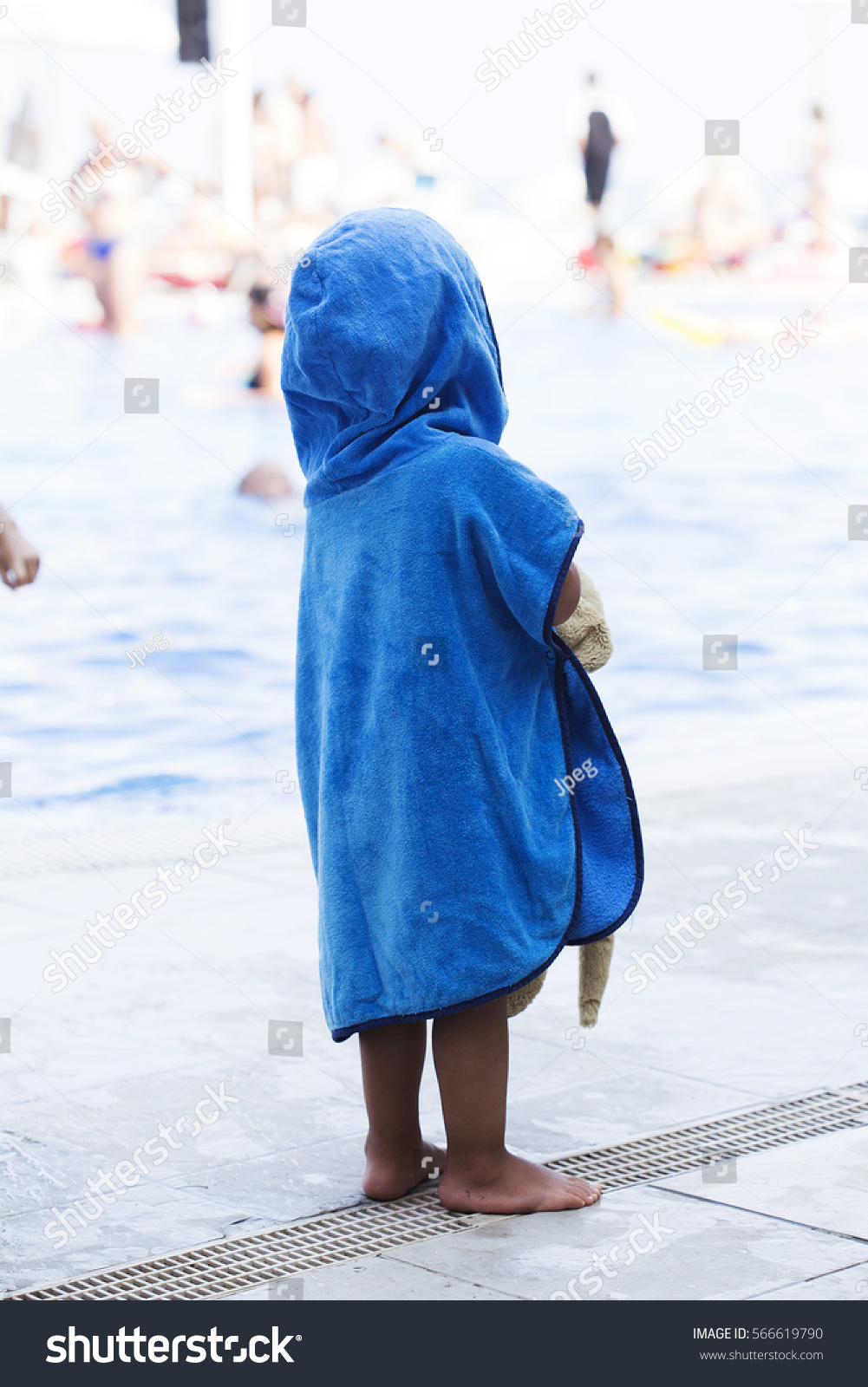 older child's towelling poncho