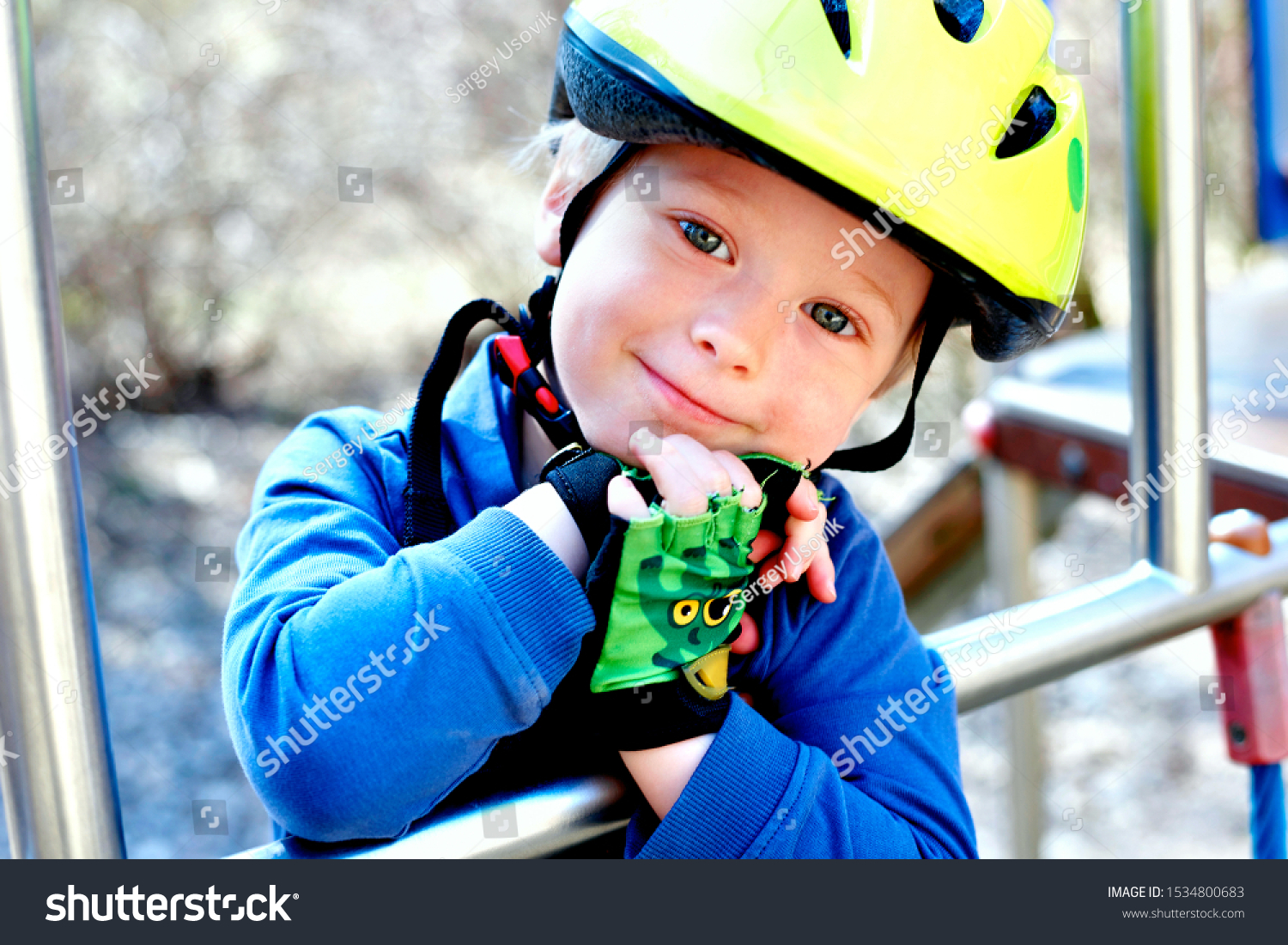 small boy helmet