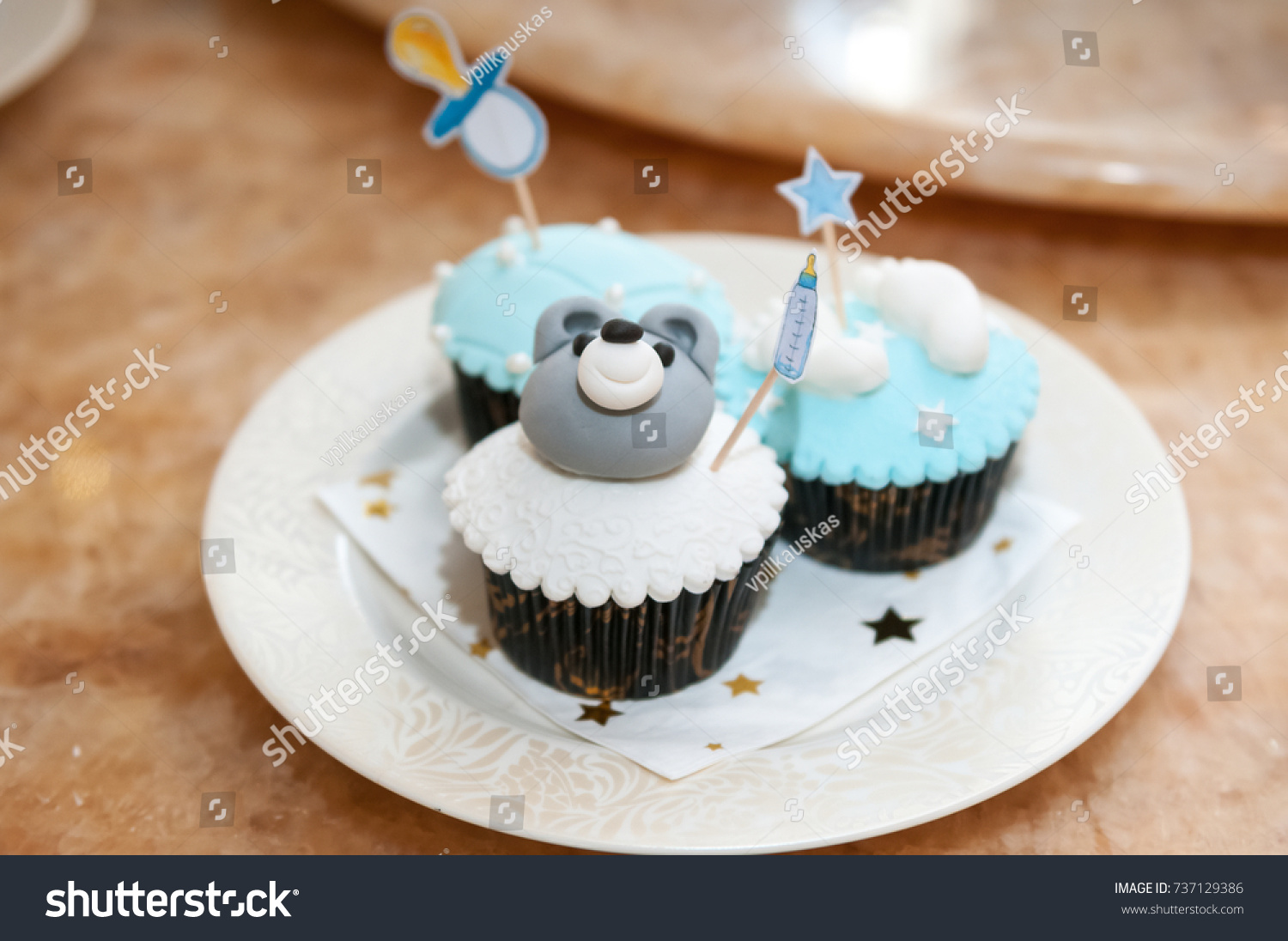 Small Cakes Bear Head During Baby Stock Photo Edit Now 737129386