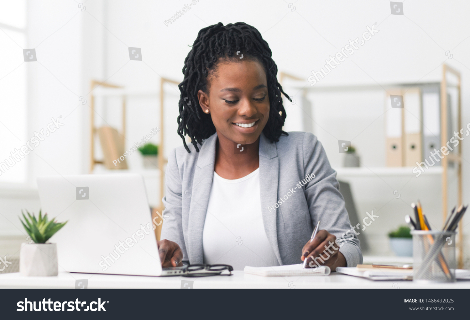 Person Taking Notes Images Stock Photos Vectors Shutterstock