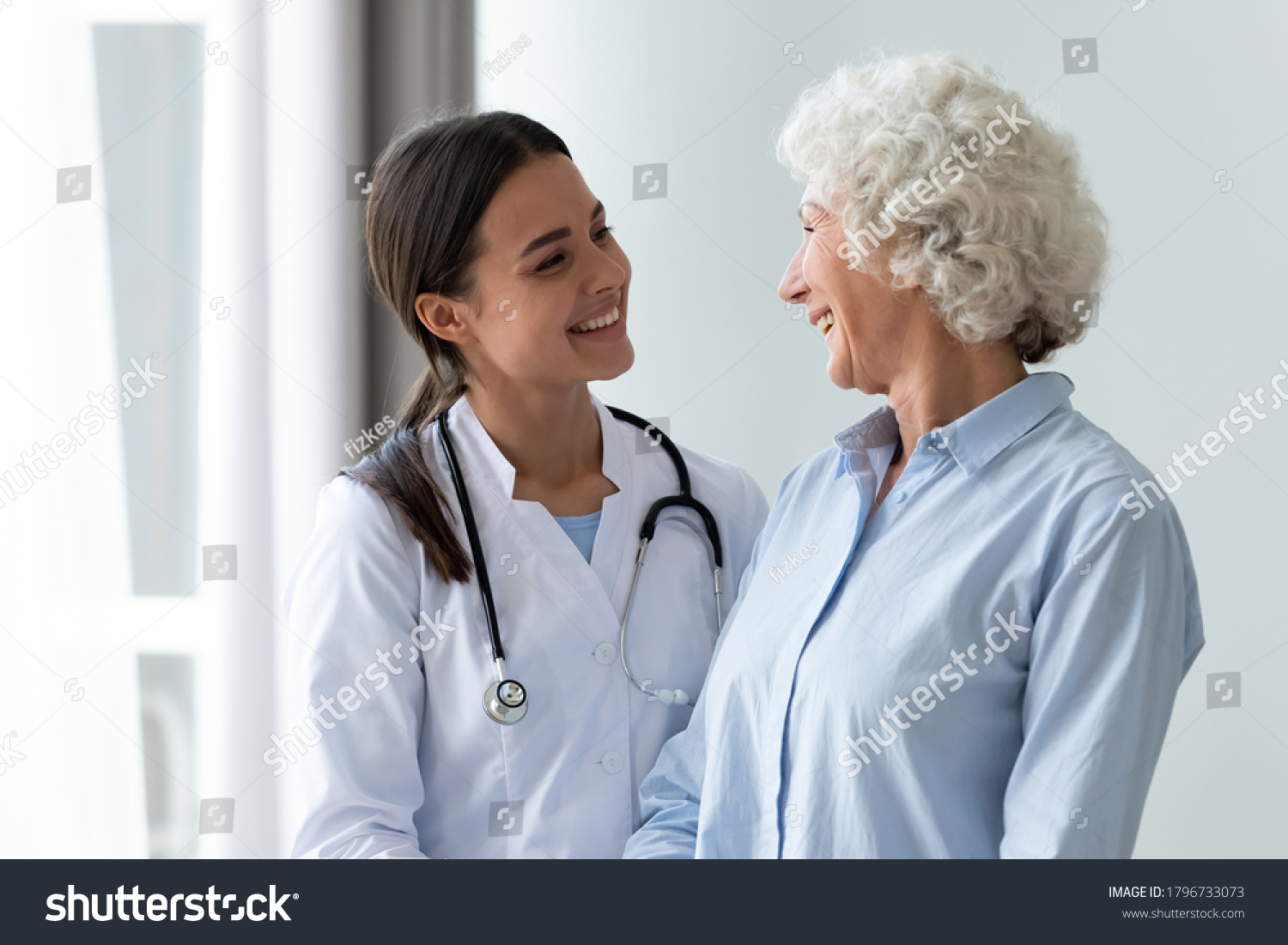 17,582 Kind doctor Images, Stock Photos & Vectors | Shutterstock