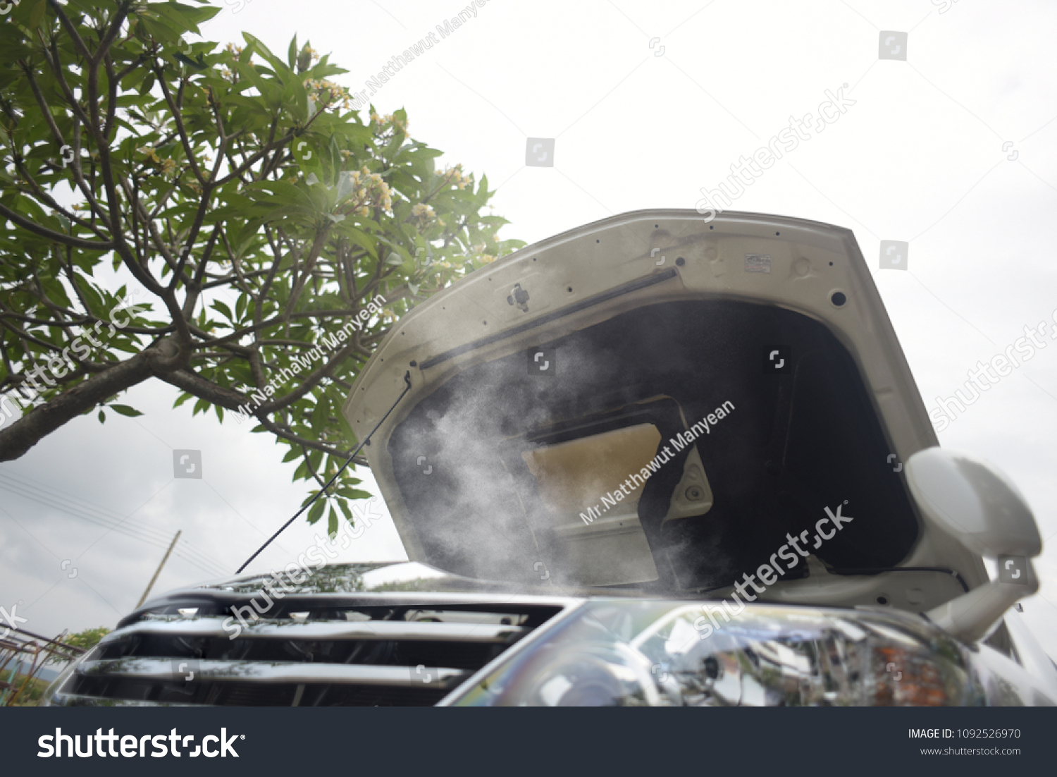 Smoking Car Engineoverheated Carsmoke Damaged Engine Stock Photo