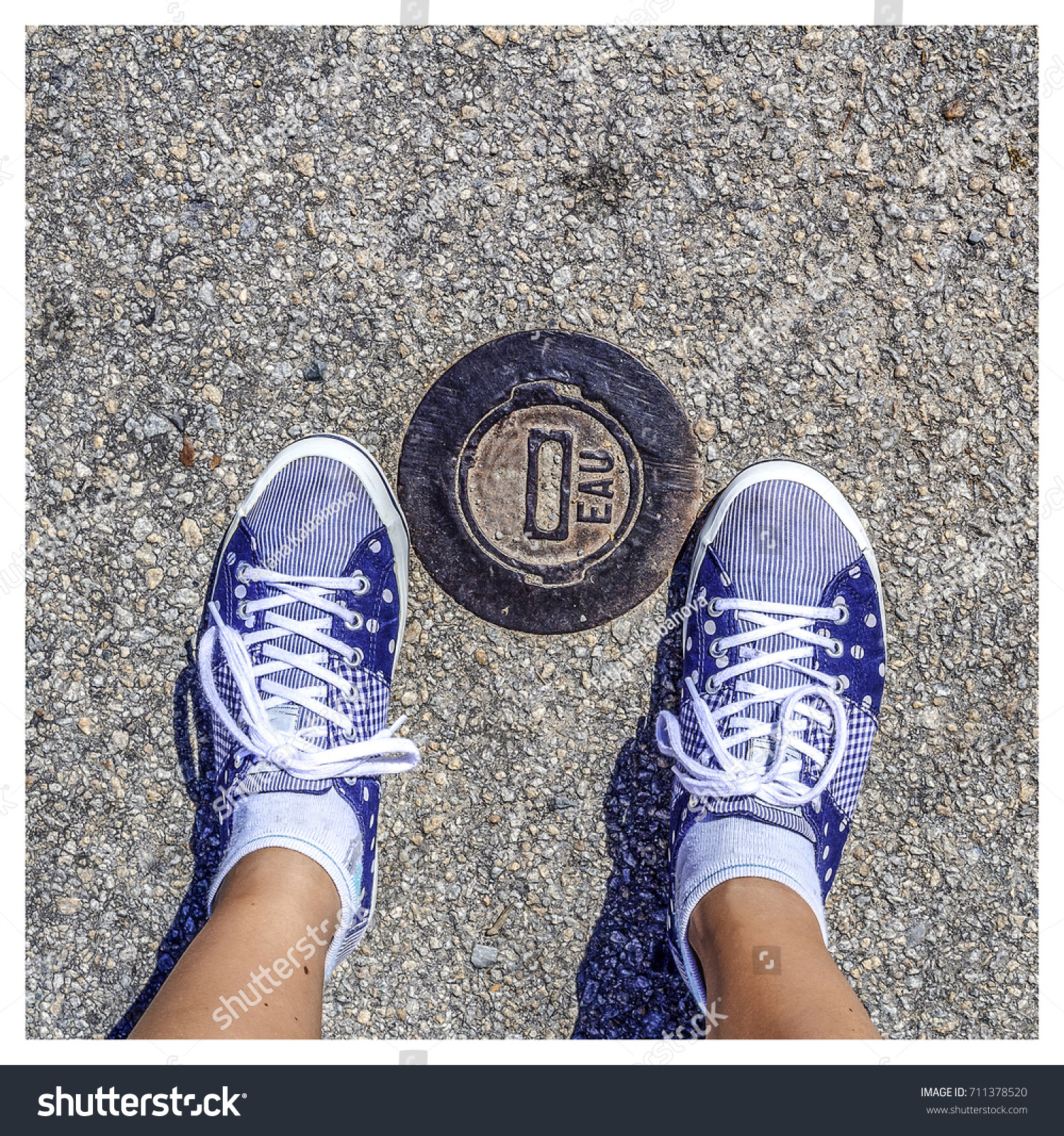 sneakers for walking on concrete