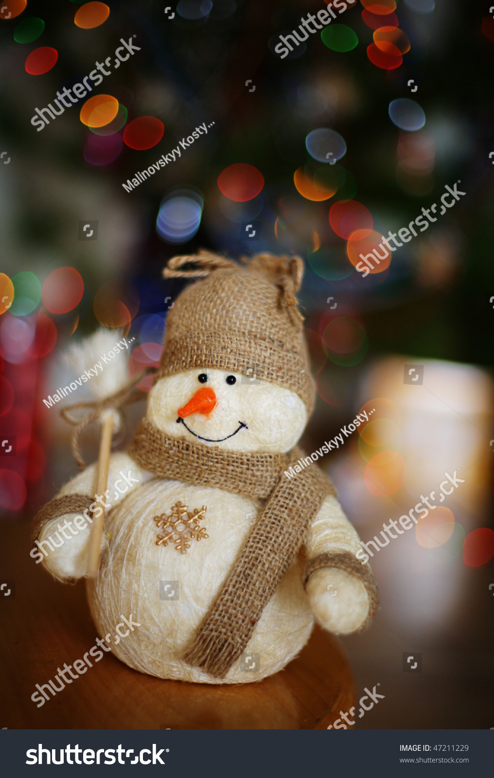 Snowball Stock Photo 47211229 : Shutterstock