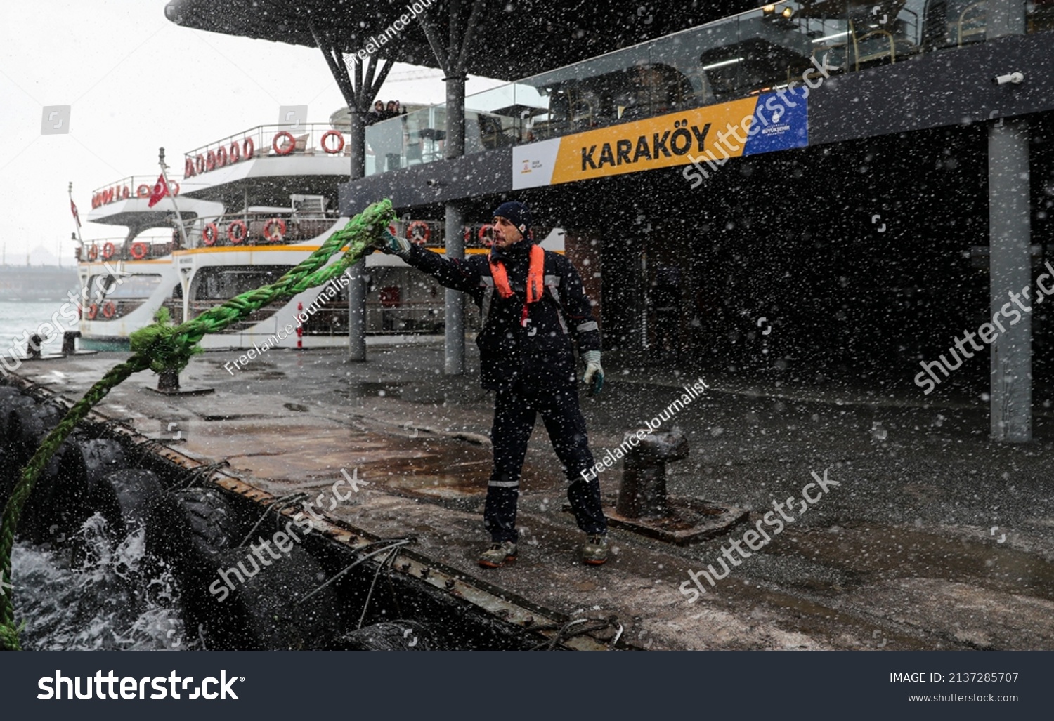 29-dock-attendant-images-stock-photos-vectors-shutterstock