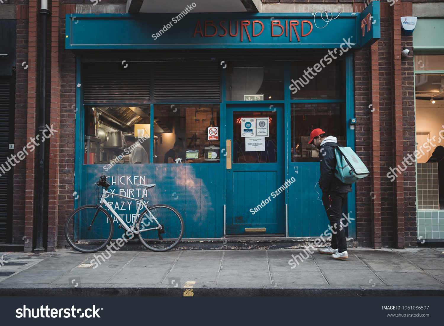 Deliveroo Driver Images, Stock Photos & Vectors | Shutterstock