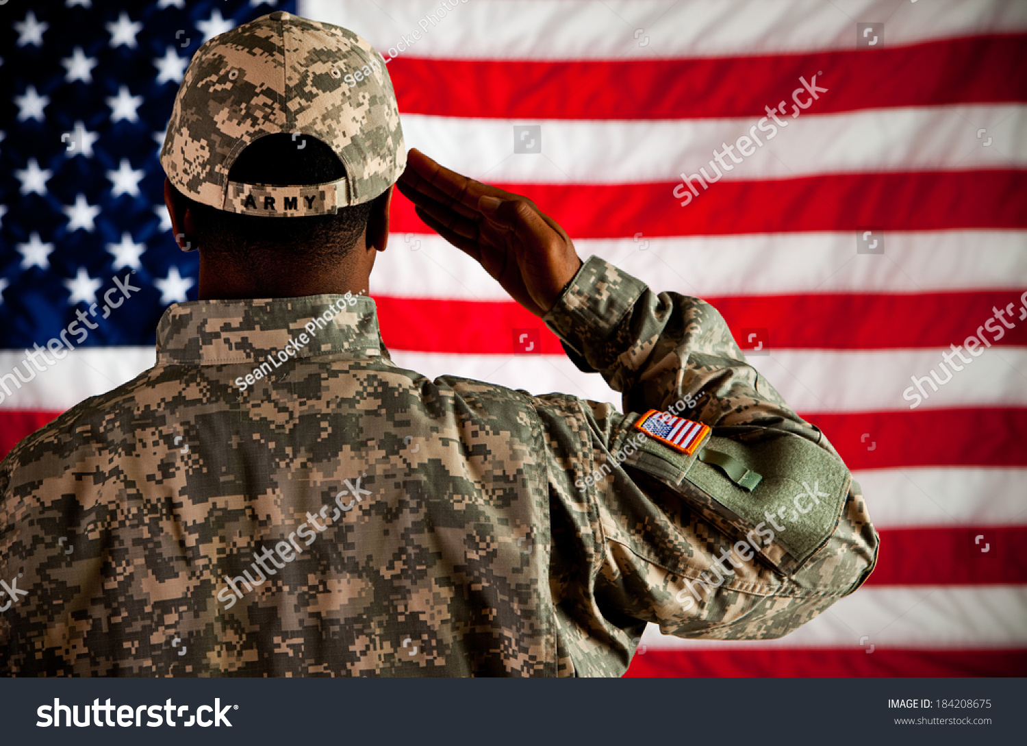 Soldier Military Man Saluting Us Flag Stock Photo 184208675 - Shutterstock