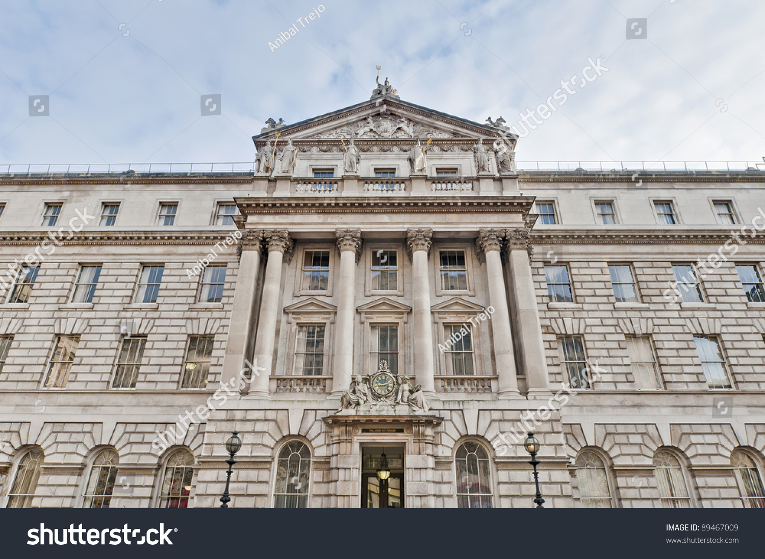 Somerset House Facade Located At London, England Stock Photo 89467009 ...