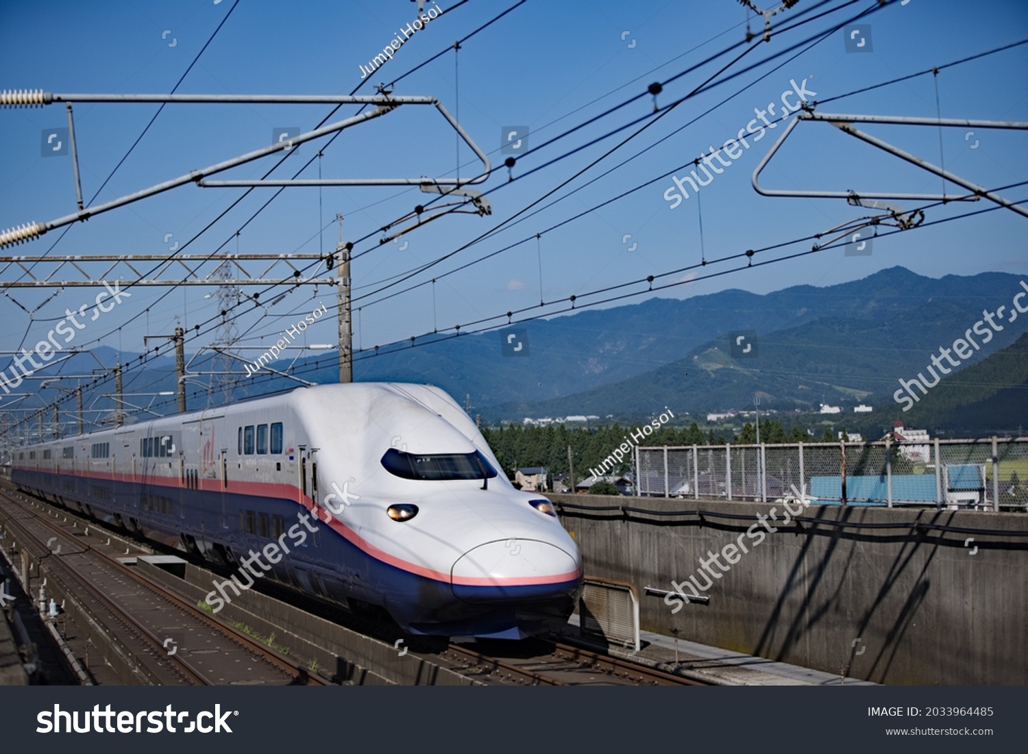 52 Shinkansen serie e4 Images, Stock Photos & Vectors | Shutterstock