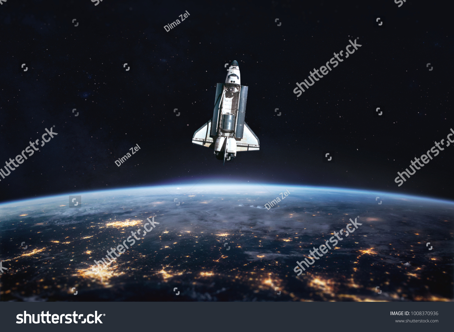 地球上の空きスペースでのスペースシャトルの打ち上げ 青のグラデーション スペースアートの壁紙 ロケットに集中 Nasaが提供するこの画像のエレメント の写真素材 今すぐ編集