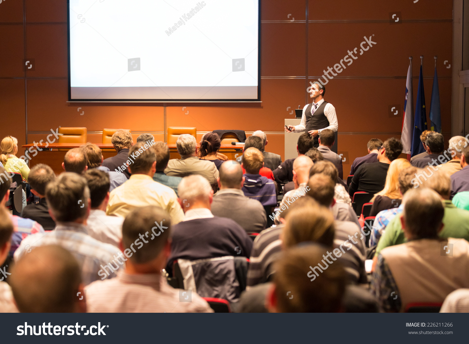 presentation audience pictures