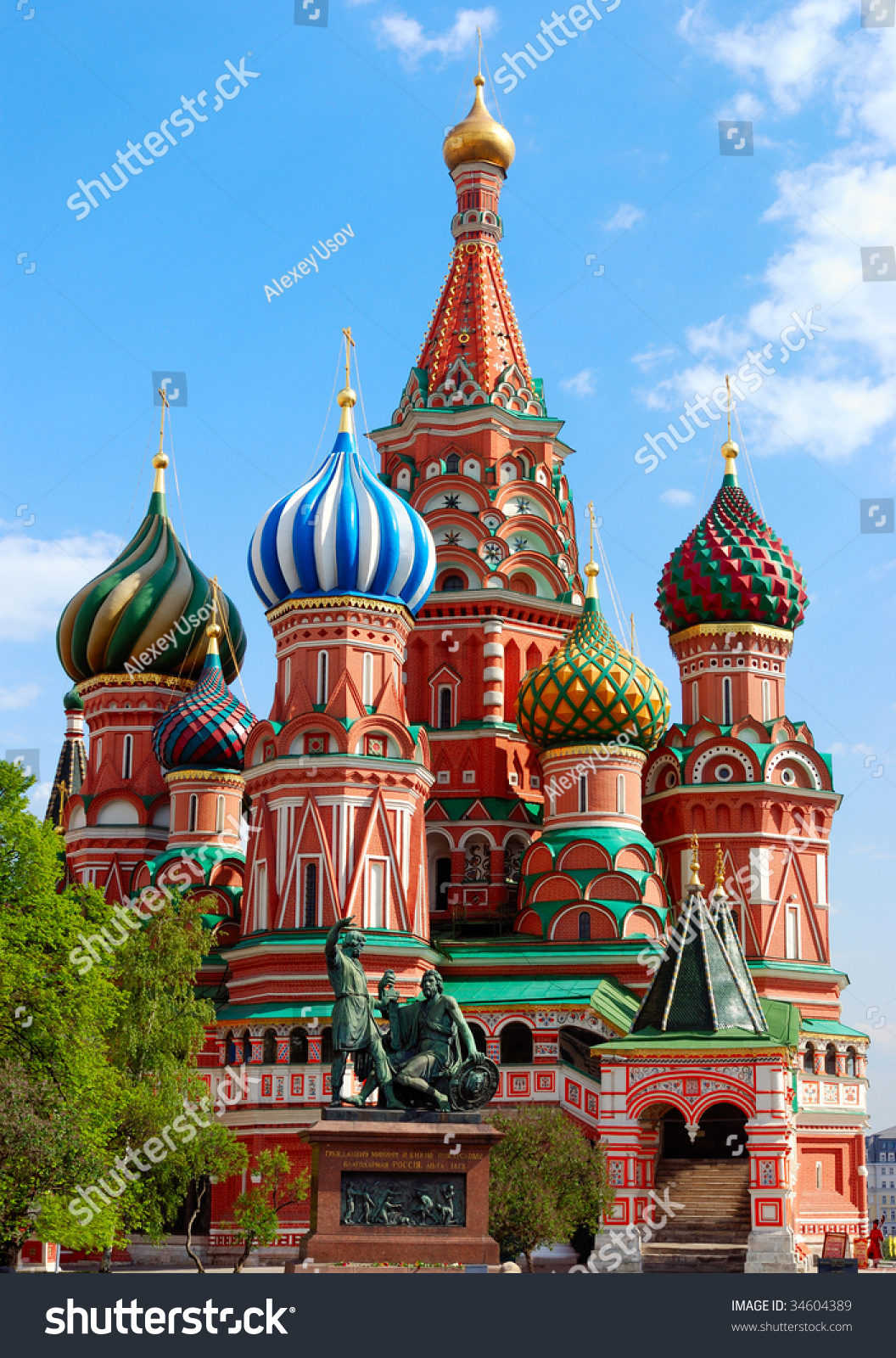 stock-photo-st-basil-s-cathedral-on-the-