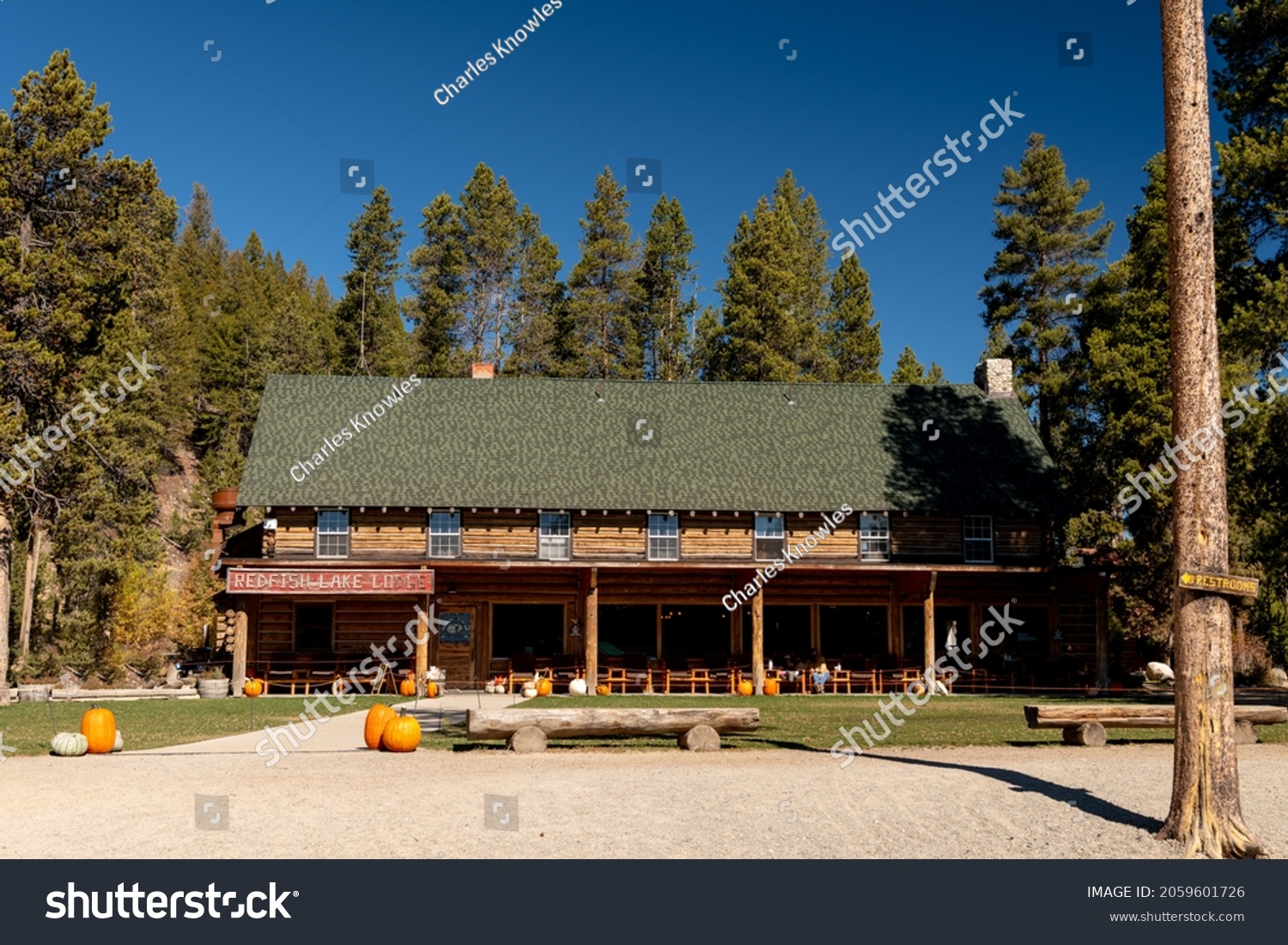 12 Sawtooth lodge Images, Stock Photos & Vectors | Shutterstock