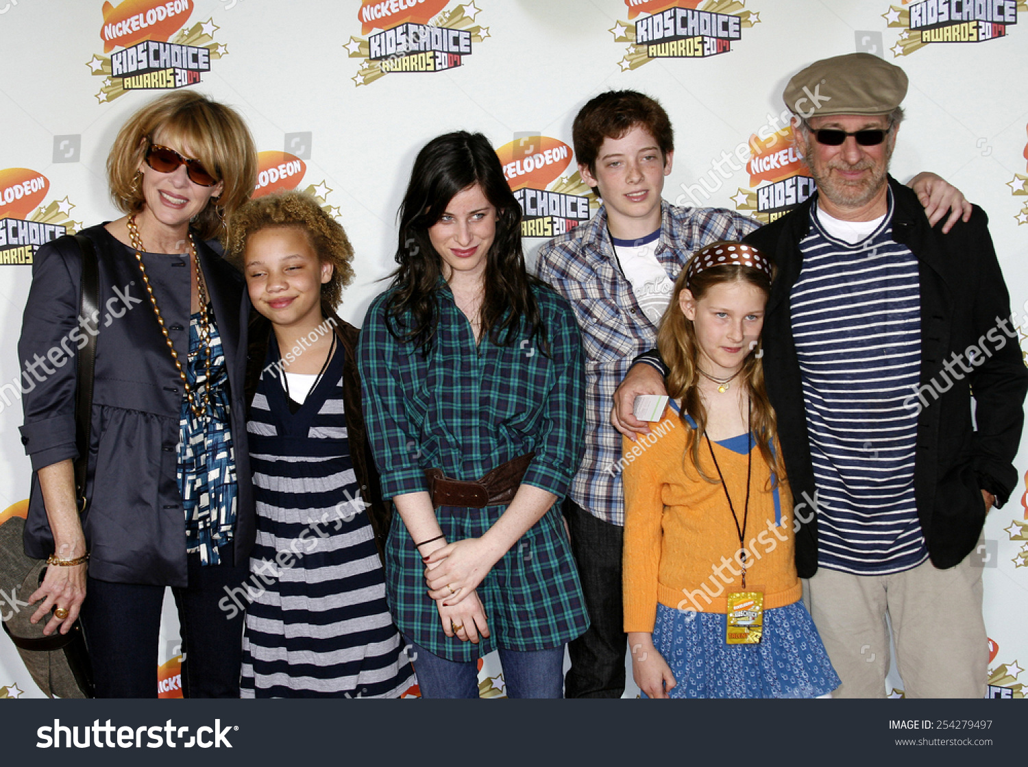 Steven Spielberg Family Attend Nickelodeons 20th Stock Photo 254279497 ...