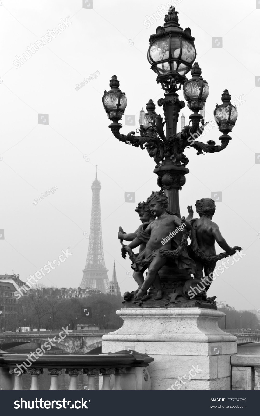 Street Lantern On The Alexandre Iii Bridge Against The Eiffel Tower In ...