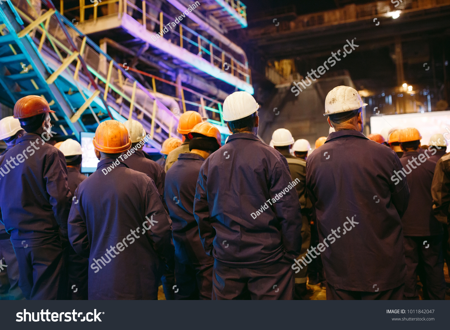 28551 Workers On Strike Images Stock Photos And Vectors Shutterstock