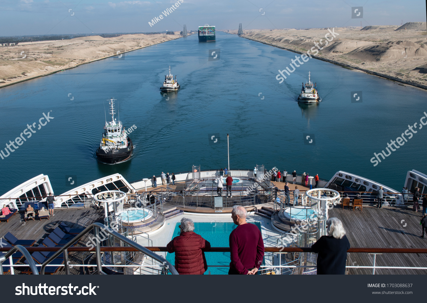 can you sail a yacht through the suez canal