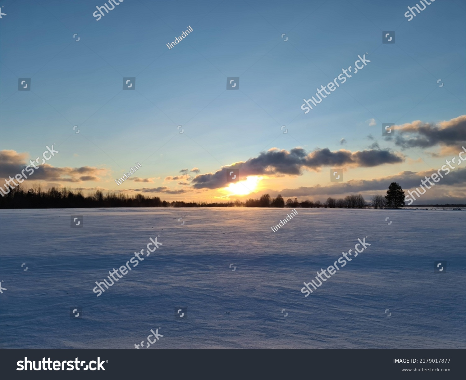 133 Winter feld Images, Stock Photos & Vectors | Shutterstock