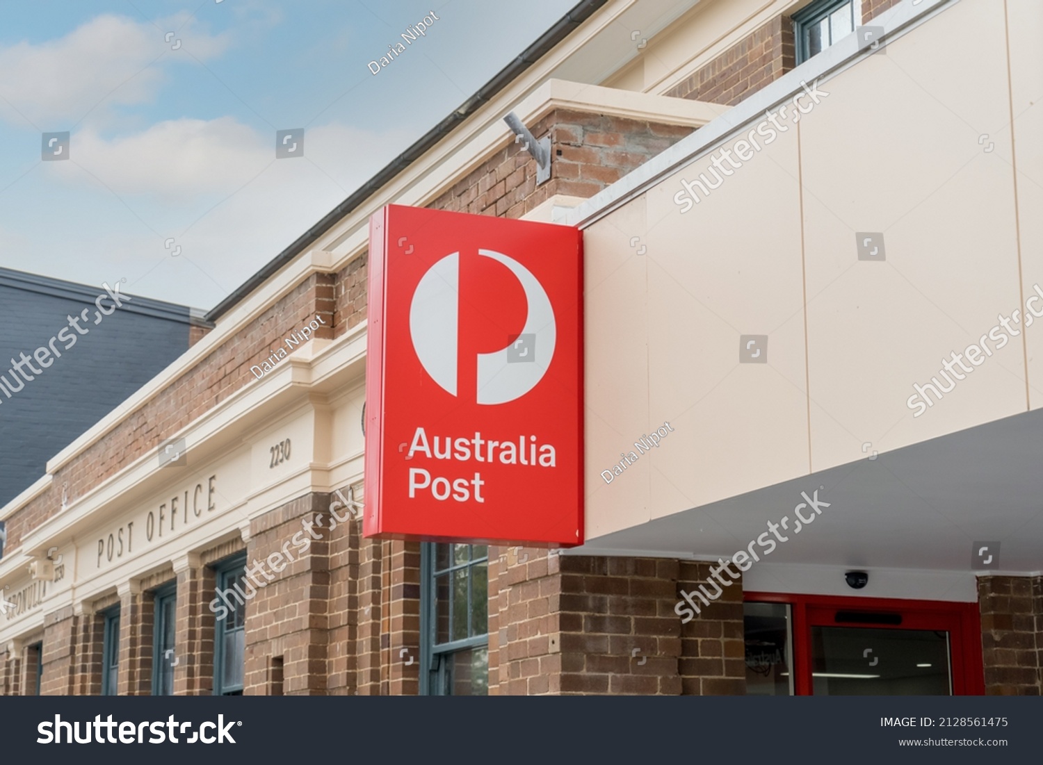 australia post office hollywood plaza