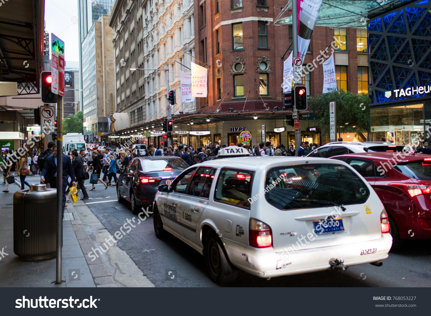 call a taxi sydney