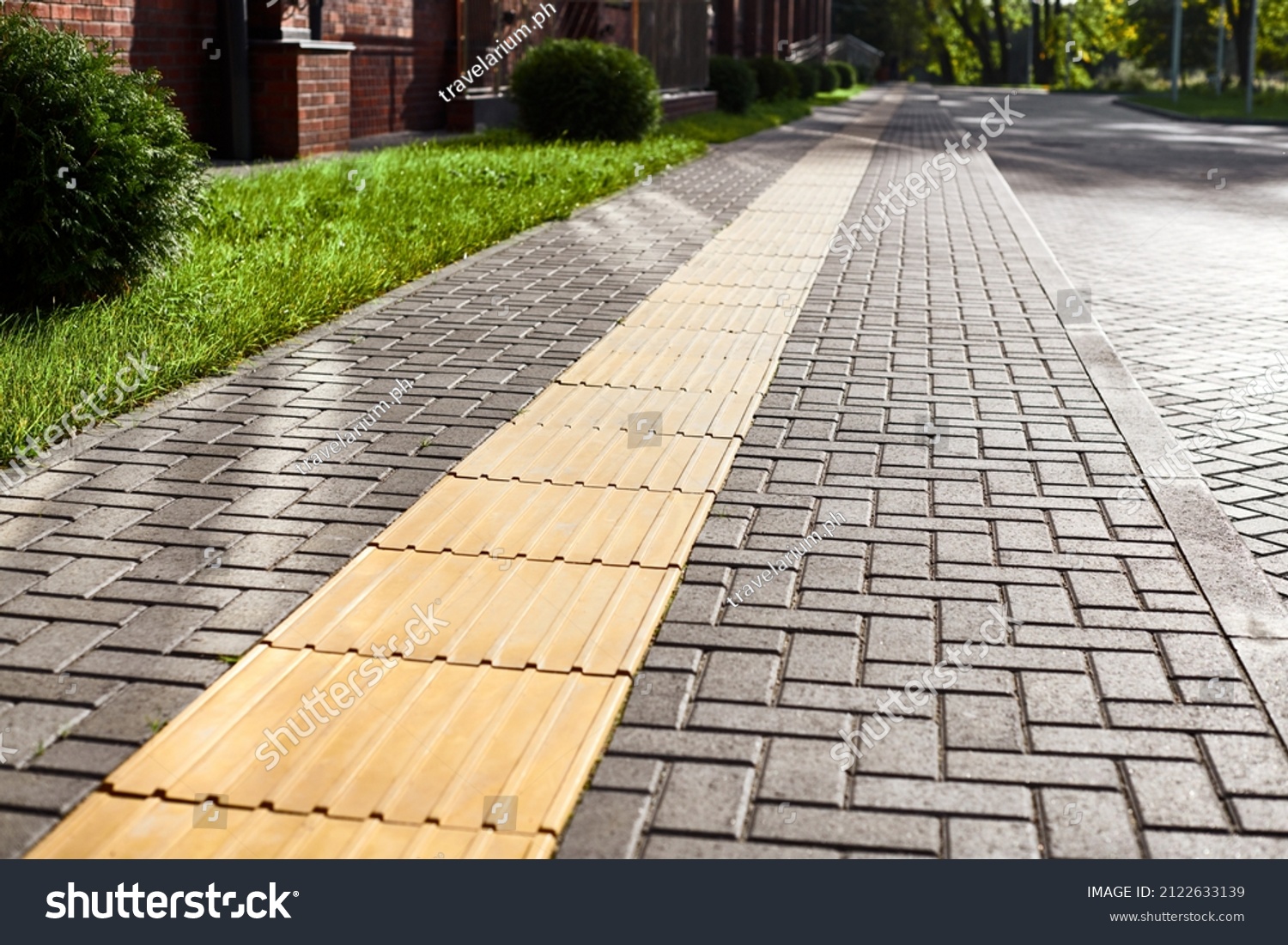 808 Yellow braille blocks Images, Stock Photos & Vectors | Shutterstock