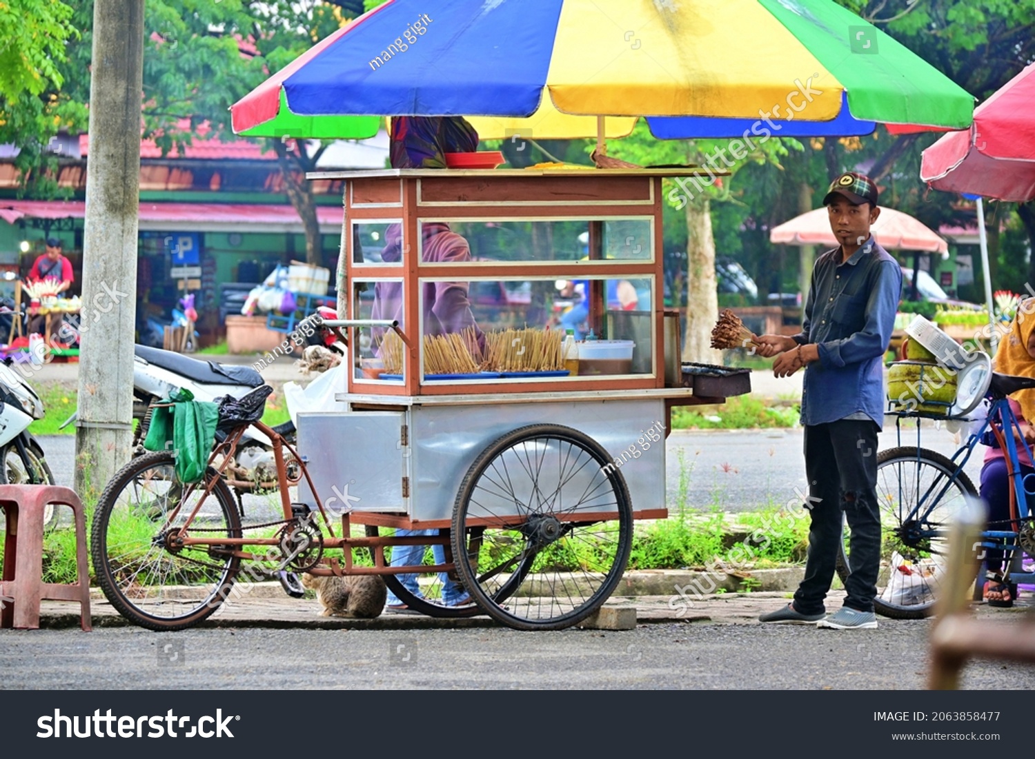 8,345 Merchant Stall Images, Stock Photos & Vectors 