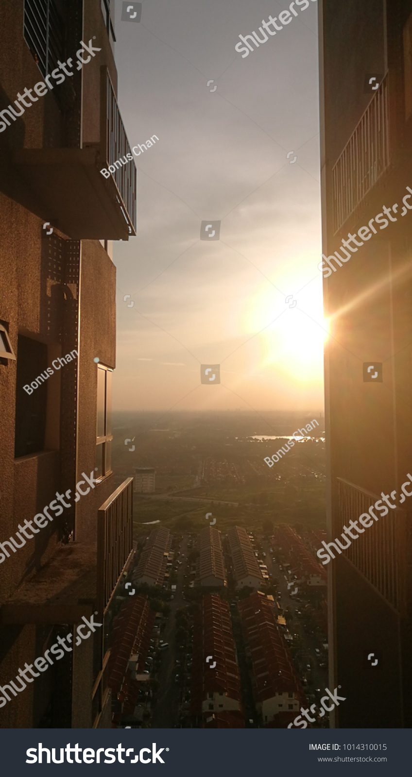 Tasik Prima Puchong Selangor Sunset View Stock Photo Edit Now 1014310015