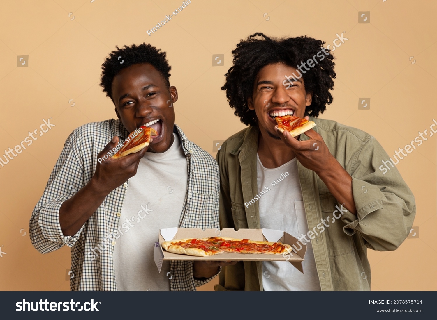 People Eating Food Stand Images Stock Photos Vectors Shutterstock