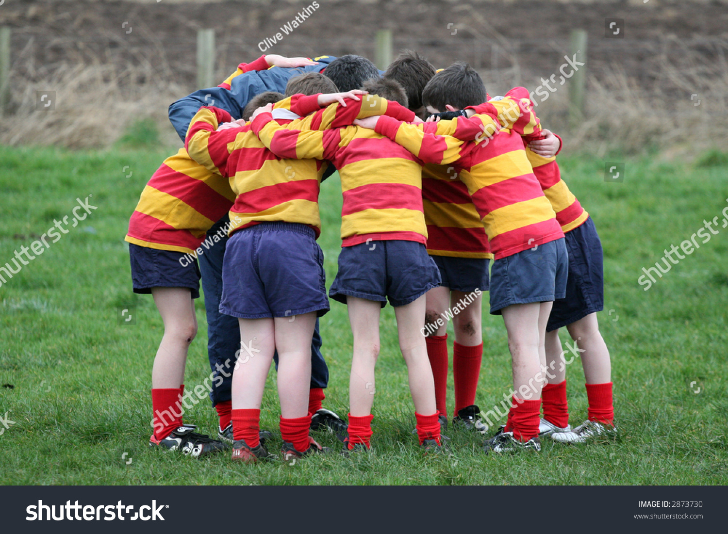 Team Huddle Stock Photo 2873730 : Shutterstock