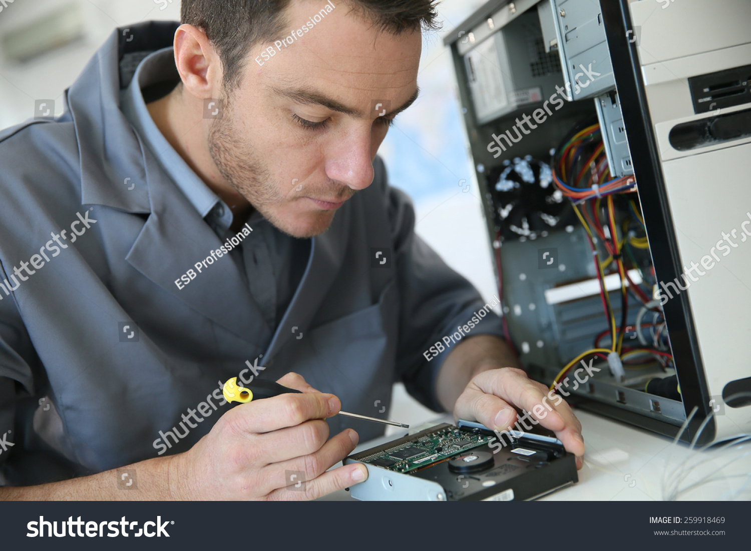 Technician Fixing Computer Hardware Stock Photo 259918469 : Shutterstock