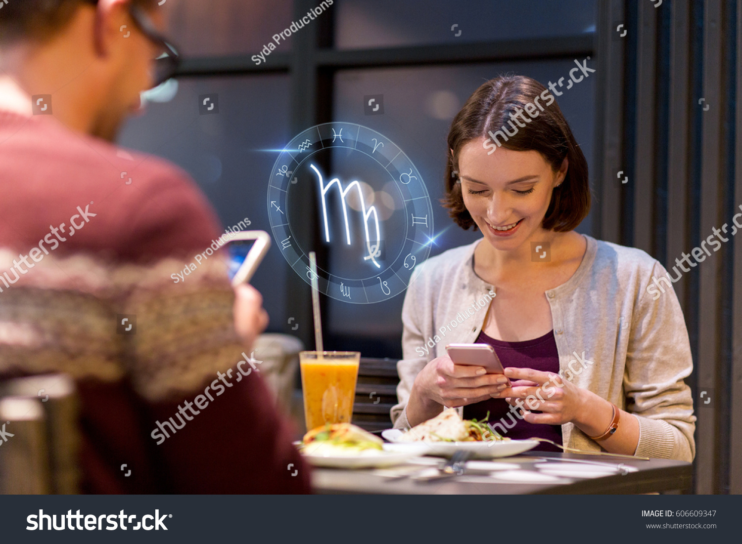 datování scorpio muž dívka, kterou chodím, mi řekla, že má opar