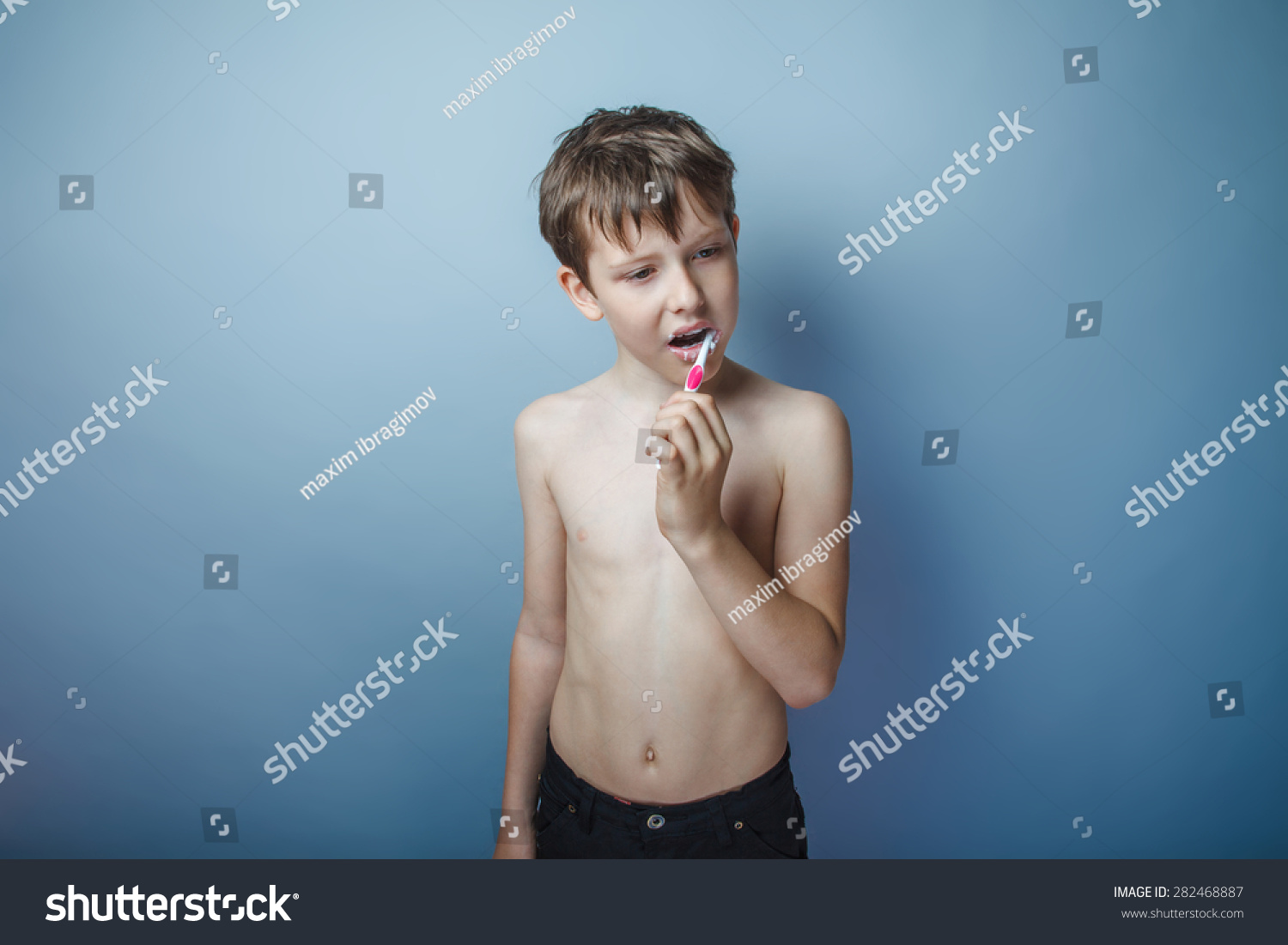 Teen boy and man naked — img 5