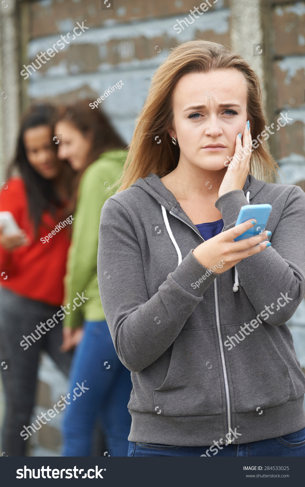 Idea Girls that are getting bullied on their phones accept. opinion Girls that are getting bullied on their phones