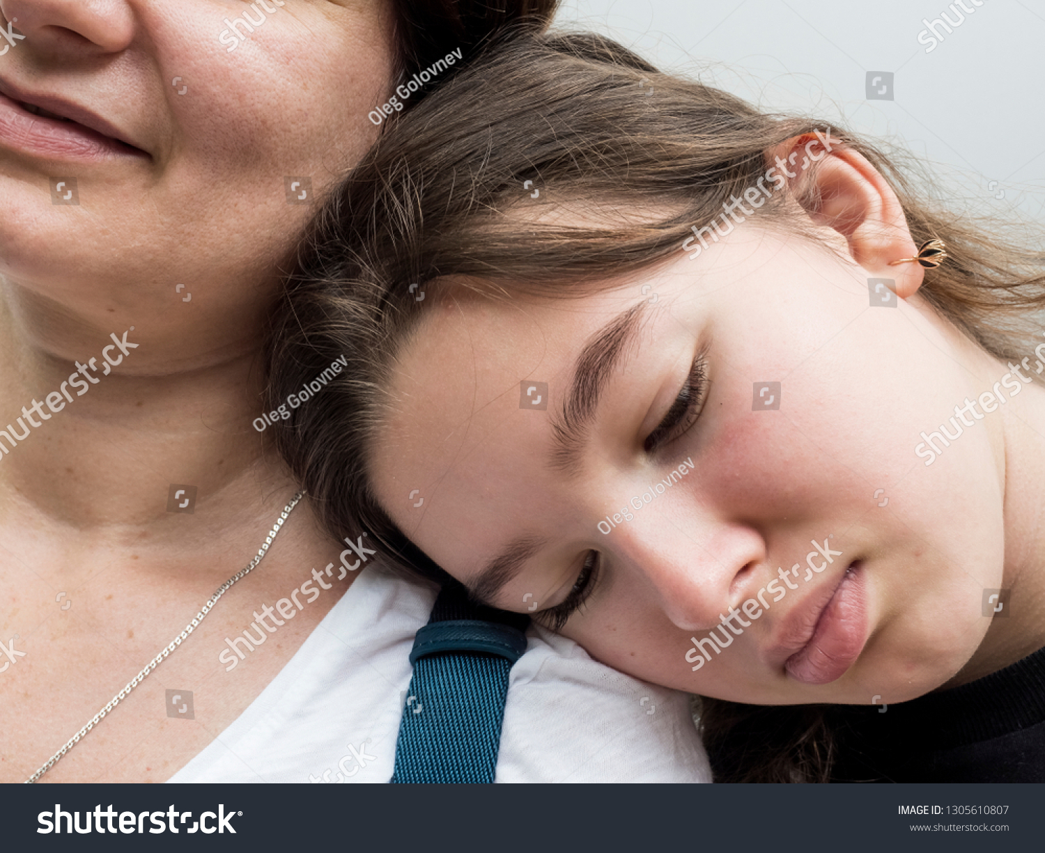 Teenager Girl Head On Mothers Shoulder Stock Photo 1305610807 ...